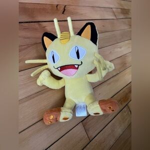 Pokemon Tomy Stuffed Meowth 2017 Pokémon Figure